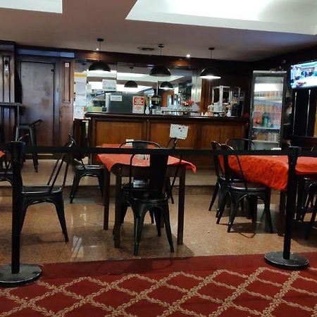 Appartamento Depto. Corrientes 820, A Metros Del Obelisco Buenos Aires Esterno foto