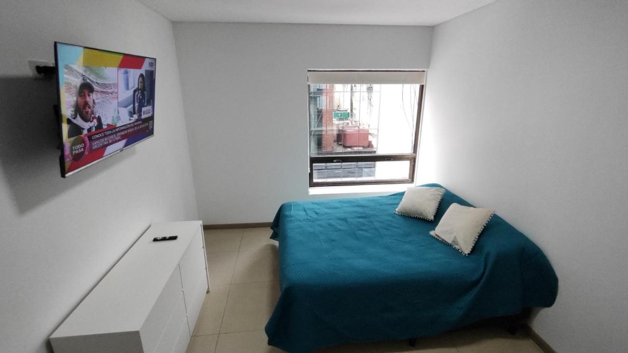 Appartamento Depto. Corrientes 820, A Metros Del Obelisco Buenos Aires Esterno foto